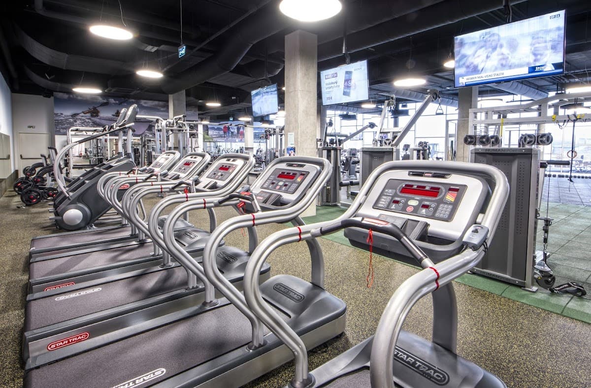 Golem Club Bory Mall - fitness a wellness centrum