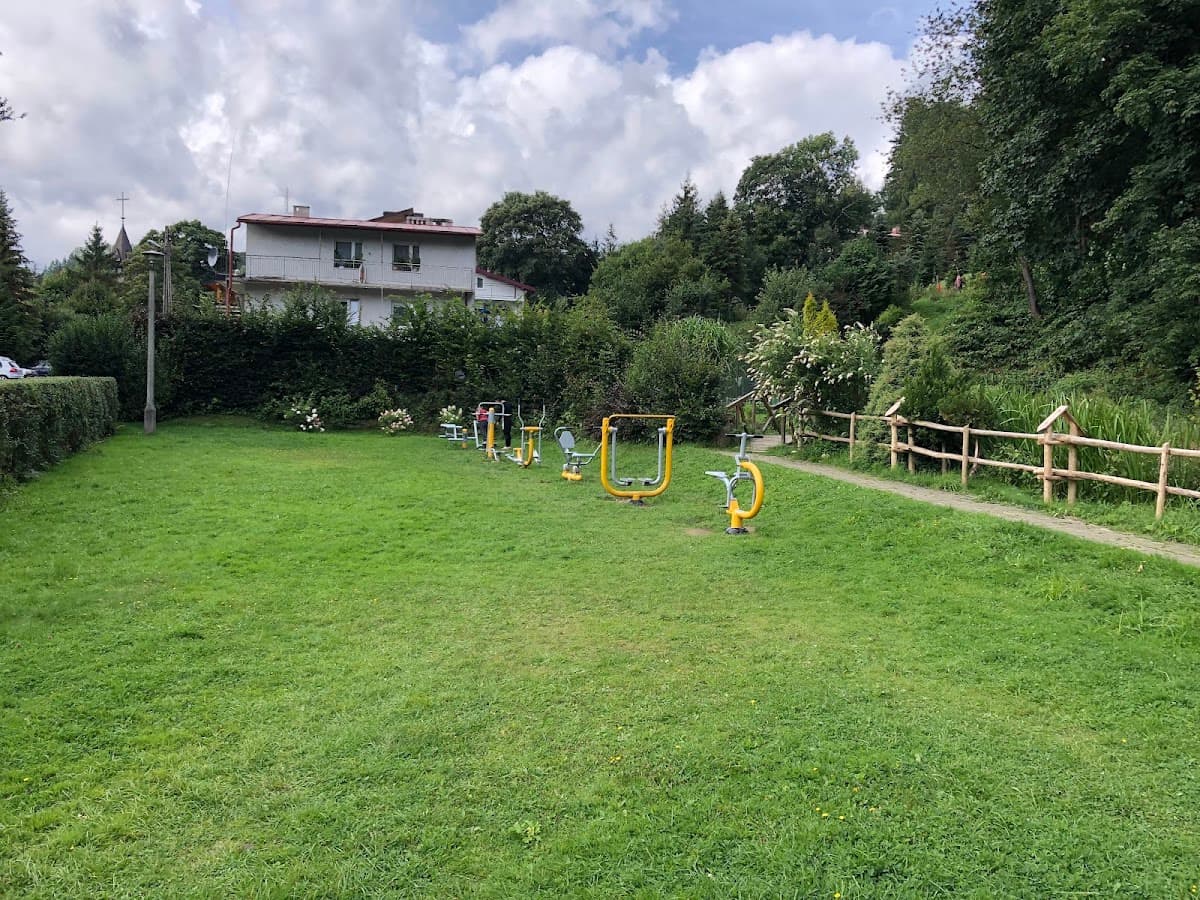 Siłownia pod chmurką