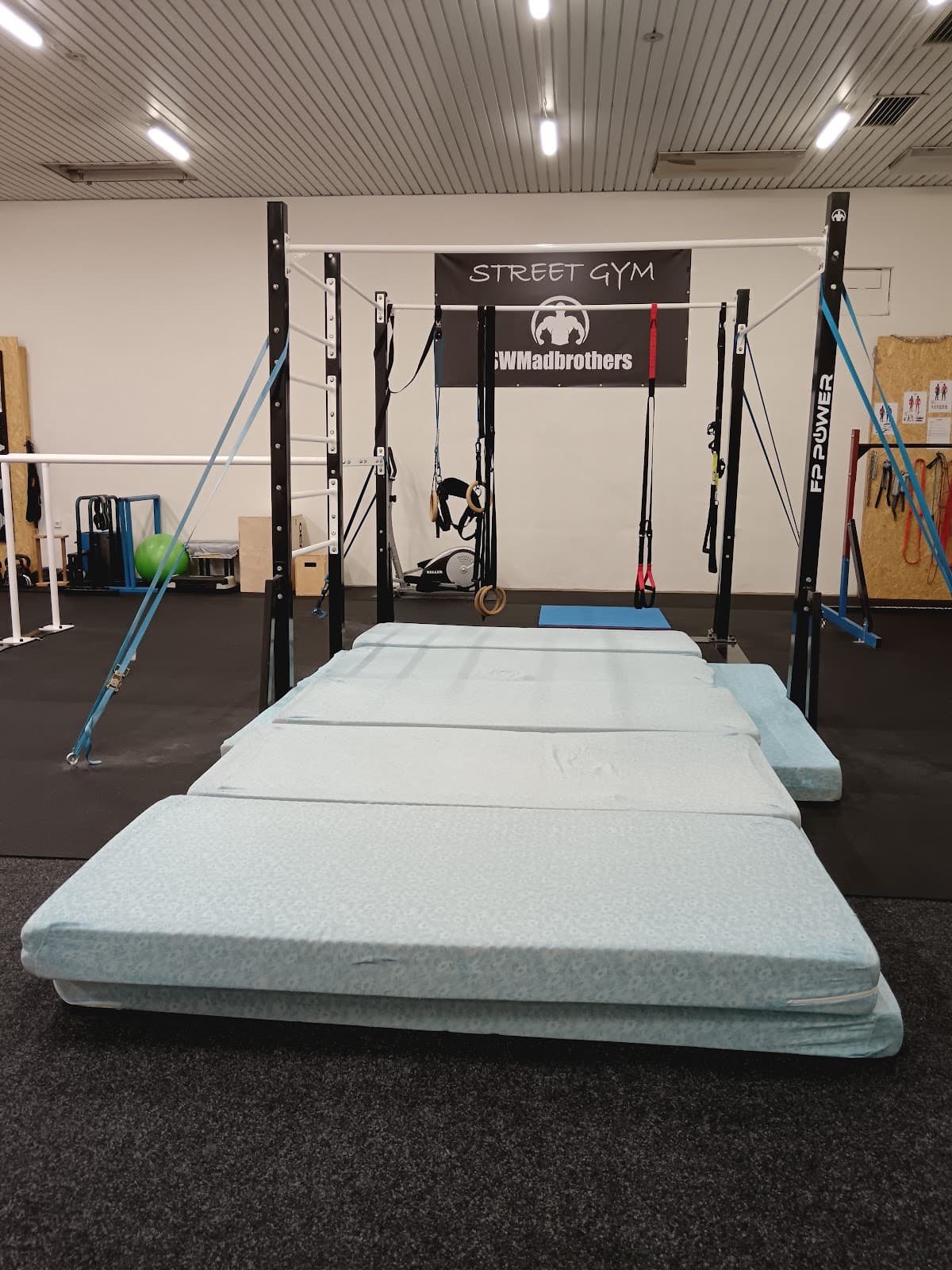 Street Gym SWMadbrothers