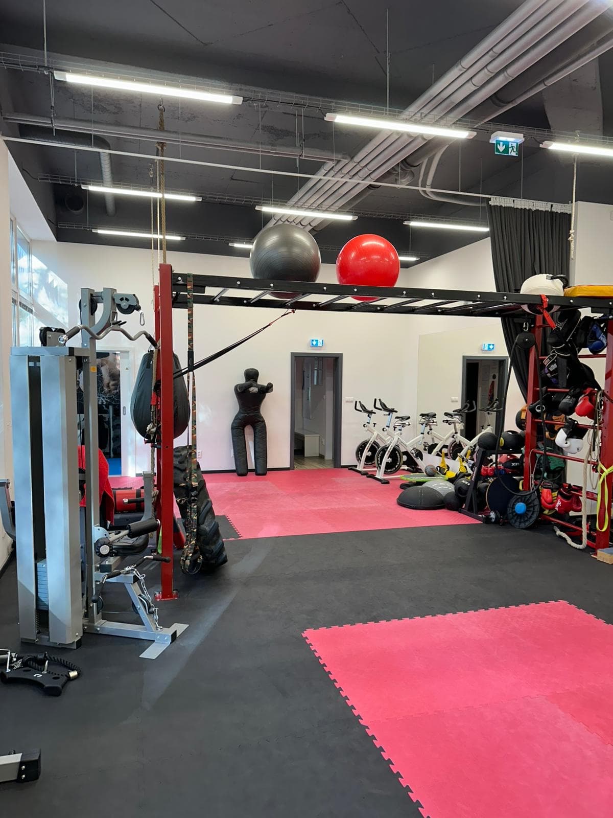 3FIT zóna - Juraj Vesel, Inštruktor