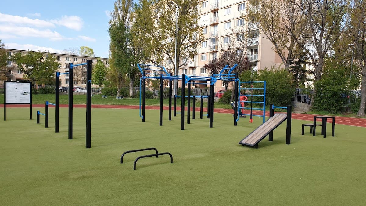 Econtra Workout Park