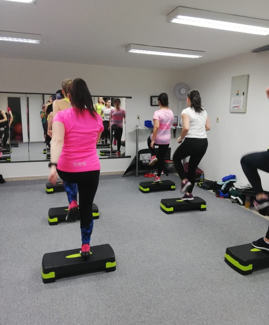 Pohybové štúdio LADIES - Step Aerobic, Yoga, Tabata, ...